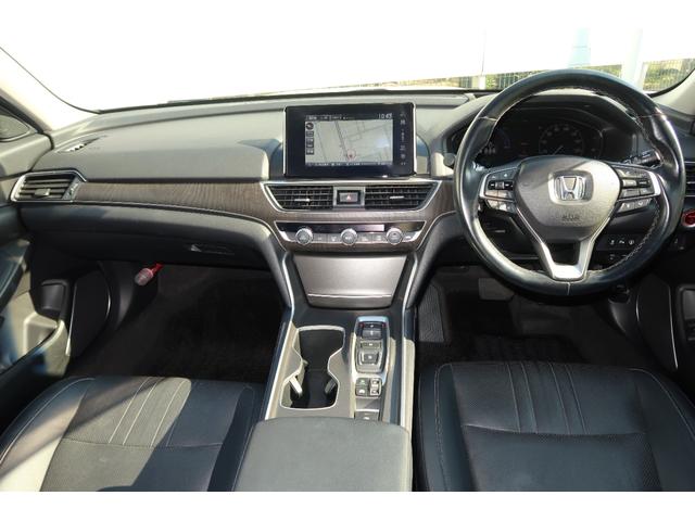 アコード EX オートエアコン 皮シート 横滑り防止装置 地デジフルセグ スマキー キーフリー ETC サンルーフ ナビ&TV パワーウィンドウ アイドリングストップ バックアイカメラ カーテンエアバッグ 禁煙(20枚目)