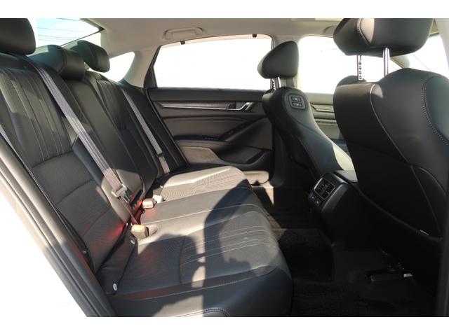 アコード EX オートエアコン 皮シート 横滑り防止装置 地デジフルセグ スマキー キーフリー ETC サンルーフ ナビ&TV パワーウィンドウ アイドリングストップ バックアイカメラ カーテンエアバッグ 禁煙(37枚目)