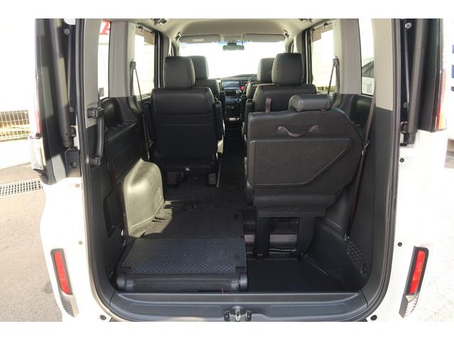 ステップワゴンスパーダ スパーダ・クールスピリットホンダセンシング サイドエアバック スマートキ 左右電動スライドドア バックモニタ Wエアコン 地TV ナビ&TV 助手席エアバッグ AAC 横滑り防止機能 ターボ車 三列シート ドライブレコーダ シートヒータ ABS(39枚目)