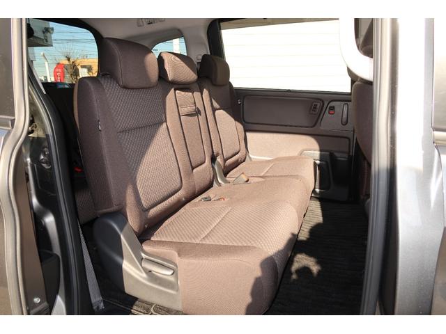 フリードハイブリッド ハイブリッド・Gホンダセンシング キーフリーシステム 後カメラ 地デジフルセグTV パワーウインドウ ETC付 ナビTV パワステ オートエアコン ABS スマキ- 両Pスラドア 軽減ブレーキ 1オ-ナ- 記録簿 DVD再生可能 禁煙(32枚目)