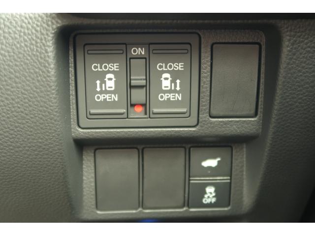 ステップワゴン e:HEVスパーダプレミアムライン 認定中古車 リヤカメラ付インターナビ ETC マルチビューカメラシステム 前後ドライブレコーダー パーキングセンサー 17インチアルミ リア席モニター ワンオーナー 禁煙 マルチカメラ Pテールゲート(36枚目)