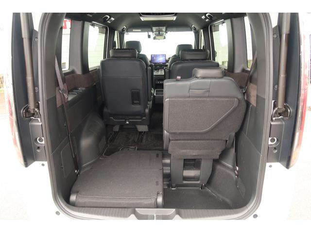 ステップワゴン e:HEVスパーダプレミアムライン 認定中古車 リヤカメラ付インターナビ ETC マルチビューカメラシステム 前後ドライブレコーダー パーキングセンサー 17インチアルミ リア席モニター ワンオーナー 禁煙 マルチカメラ Pテールゲート(48枚目)