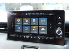 次世代コネクテッド技術ＨｏｎｄａＣＯＮＮＥＣＴ☆スマホでクルマの操作や確認ができるリモート操作や、クルマのキーになるデジタルキー、車内Ｗｉ−Ｆｉなど快適なカーライフを提供します。（有償：別途要加入） 7