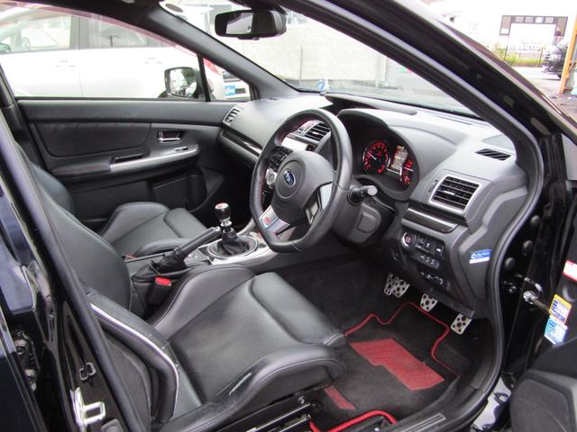 ＷＲＸ ＳＴＩ ＳＴＩ　６速　マニュアル　本革レカロシート　スポーツスター　柿本マフラー　レイズＧ５０　鍛造　１９インチ　クスコ車高調　パナソニックナビ　バックカメラ　ＥＴＣ　車検Ｒ９年６月迄（7枚目）