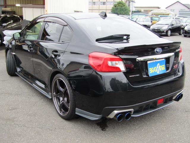 ＷＲＸ ＳＴＩ ＳＴＩ　６速　マニュアル　本革レカロシート　スポーツスター　柿本マフラー　レイズＧ５０　鍛造　１９インチ　クスコ車高調　パナソニックナビ　バックカメラ　ＥＴＣ　車検Ｒ９年６月迄（16枚目）