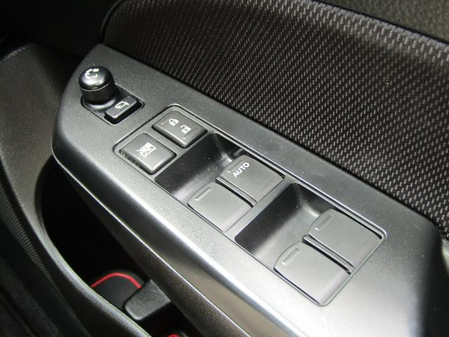 スイフトスポーツ ベースグレード　最終型　ワンオーナー　禁煙車　ワークエモーション１７ＡＷ　車高調　フジツボツインマフラー　ゼロセンチャンバー　スロコン　フルエアロ　ナビ　Ｂｌｕｅｔｏｏｔｈ対応　ＴＶ　バックカメラ　社外パーツ多（40枚目）
