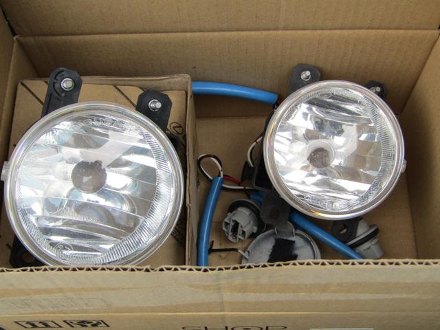 86 GT 6速 マニュアル車 HKS車高調 HKSマフラー アドバン19AW ブリッツフロントエアロ KUHLリアエアロ TRDサイドステップ 326パワーリアウィング Defi3連メーター ナビTV(46枚目)