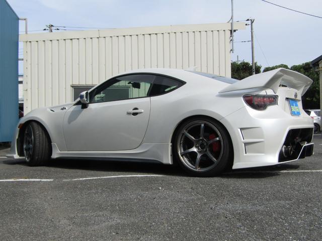 86 GT 6速 マニュアル車 HKS車高調 HKSマフラー アドバン19AW ブリッツフロントエアロ KUHLリアエアロ TRDサイドステップ 326パワーリアウィング Defi3連メーター ナビTV(66枚目)