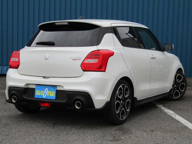 スイフトスポーツ ベースグレード 6速 マニュアル車 ターボ BLITZ車高調 ナビ フルセグTV Bluetooth対応 LEDヘッドライト プッシュスタート シートヒーター プッシュスタート(2枚目)