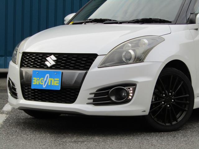 スイフトスポーツ ベースグレード 6速マニュアル車 NA1600cc HIDヘッドライト プッシュスタート 純正17インチアルミホイール モンスターシフトノブ クルコン 電格ミラー KENWOODナビ SDナビ フルセグTV視聴(12枚目)