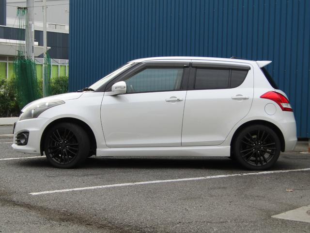 スイフトスポーツ ベースグレード 6速マニュアル車 NA1600cc HIDヘッドライト プッシュスタート 純正17インチアルミホイール モンスターシフトノブ クルコン 電格ミラー KENWOODナビ SDナビ フルセグTV視聴(14枚目)