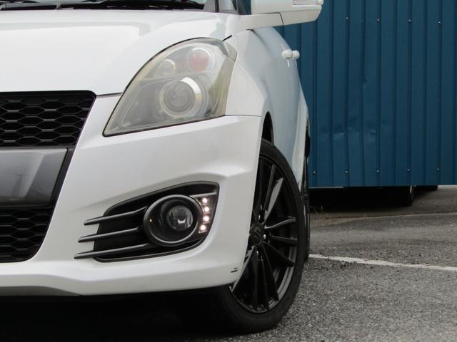 スイフトスポーツ ベースグレード 6速マニュアル車 NA1600cc HIDヘッドライト プッシュスタート 純正17インチアルミホイール モンスターシフトノブ クルコン 電格ミラー KENWOODナビ SDナビ フルセグTV視聴(16枚目)