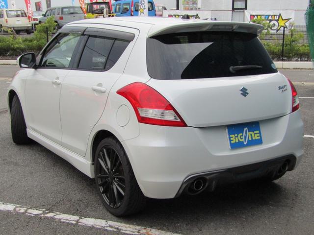 スイフトスポーツ ベースグレード 6速マニュアル車 NA1600cc HIDヘッドライト プッシュスタート 純正17インチアルミホイール モンスターシフトノブ クルコン 電格ミラー KENWOODナビ SDナビ フルセグTV視聴(17枚目)