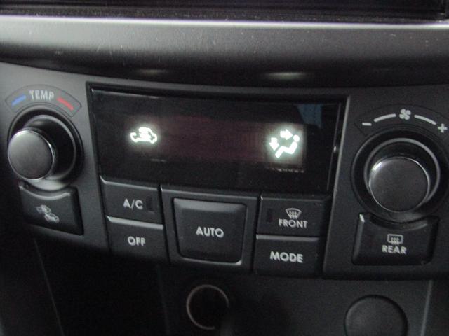 スイフトスポーツ ベースグレード 6速マニュアル車 NA1600cc HIDヘッドライト プッシュスタート 純正17インチアルミホイール モンスターシフトノブ クルコン 電格ミラー KENWOODナビ SDナビ フルセグTV視聴(29枚目)