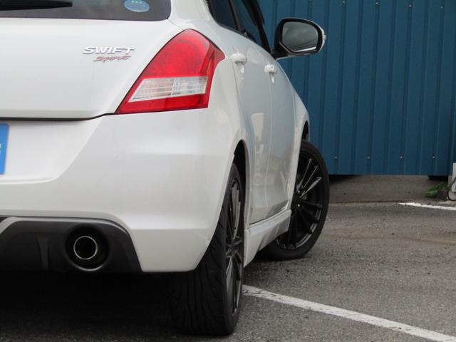 スイフトスポーツ ベースグレード 6速マニュアル車 NA1600cc HIDヘッドライト プッシュスタート 純正17インチアルミホイール モンスターシフトノブ クルコン 電格ミラー KENWOODナビ SDナビ フルセグTV視聴(48枚目)