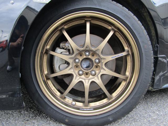 ８６ ＧＴ　６速　マニュアル　ＨＫＳ車高調　エアロ　ＲＡＹＳ　ＣＥ２８ＡＷ　トラストマフラー　ＧＴウィング　Ｂｌｕｅｔｏｏｔｈ対応　ストラーダナビ　ＥＴＣ　フルセグ　スマートキー（14枚目）