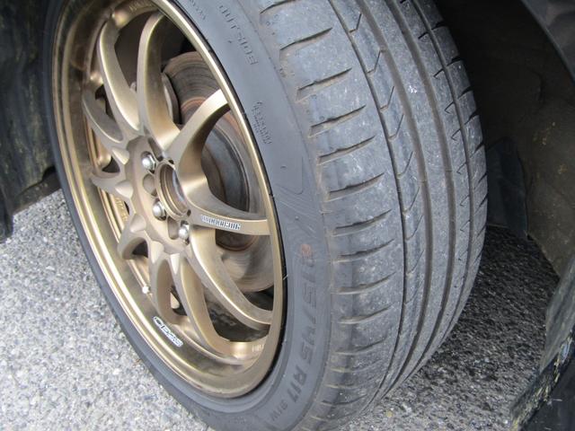 ８６ ＧＴ　６速　マニュアル　ＨＫＳ車高調　エアロ　ＲＡＹＳ　ＣＥ２８ＡＷ　トラストマフラー　ＧＴウィング　Ｂｌｕｅｔｏｏｔｈ対応　ストラーダナビ　ＥＴＣ　フルセグ　スマートキー（16枚目）