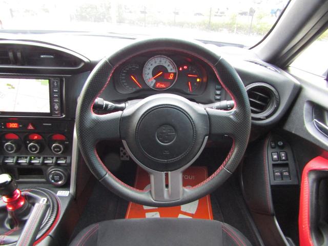 ８６ ＧＴ　６速　マニュアル　ＨＫＳ車高調　エアロ　ＲＡＹＳ　ＣＥ２８ＡＷ　トラストマフラー　ＧＴウィング　Ｂｌｕｅｔｏｏｔｈ対応　ストラーダナビ　ＥＴＣ　フルセグ　スマートキー（28枚目）