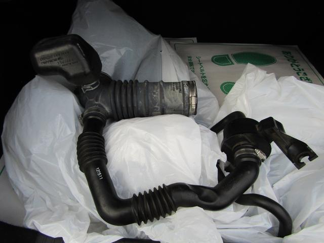 ８６ ＧＴ　６速　マニュアル　ＨＫＳ車高調　エアロ　ＲＡＹＳ　ＣＥ２８ＡＷ　トラストマフラー　ＧＴウィング　Ｂｌｕｅｔｏｏｔｈ対応　ストラーダナビ　ＥＴＣ　フルセグ　スマートキー（43枚目）