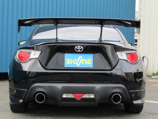 ８６ ＧＴ　６速　マニュアル　ＨＫＳ車高調　エアロ　ＲＡＹＳ　ＣＥ２８ＡＷ　トラストマフラー　ＧＴウィング　Ｂｌｕｅｔｏｏｔｈ対応　ストラーダナビ　ＥＴＣ　フルセグ　スマートキー（45枚目）