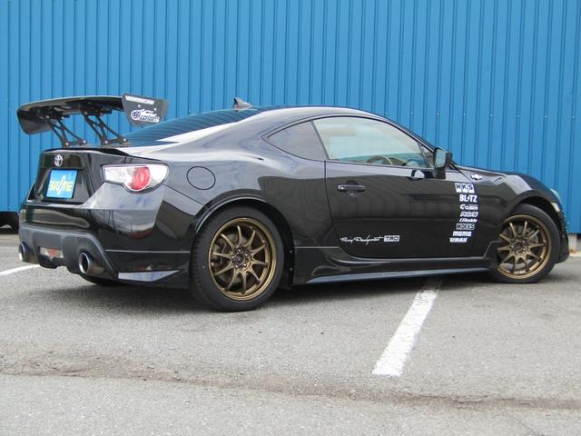 ８６ ＧＴ　６速　マニュアル　ＨＫＳ車高調　エアロ　ＲＡＹＳ　ＣＥ２８ＡＷ　トラストマフラー　ＧＴウィング　Ｂｌｕｅｔｏｏｔｈ対応　ストラーダナビ　ＥＴＣ　フルセグ　スマートキー（51枚目）