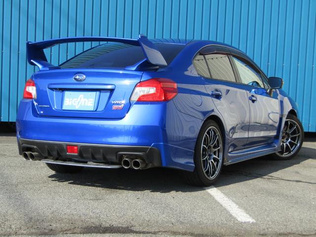 お買い得な中古車を多数展示しております！展示場を歩いているだけで楽しいラインナップで沢山のご来店をお待ち致しております！当社の在庫一覧も是非ご覧ください。