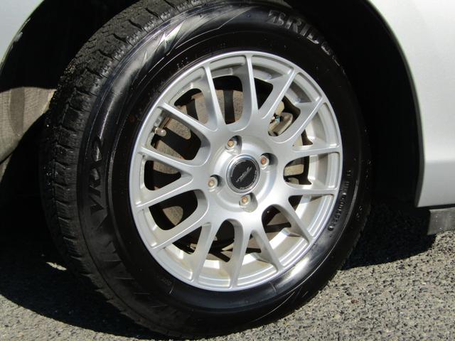 アクア Ｌ　ユーザー買取車　社外アルミ　ＥＴＣ　オートエアコン　キーレスキー　前席パワーウインドウ　後席ＩＳＯＦＩＸシート　電動格納ミラー　５人乗り（10枚目）