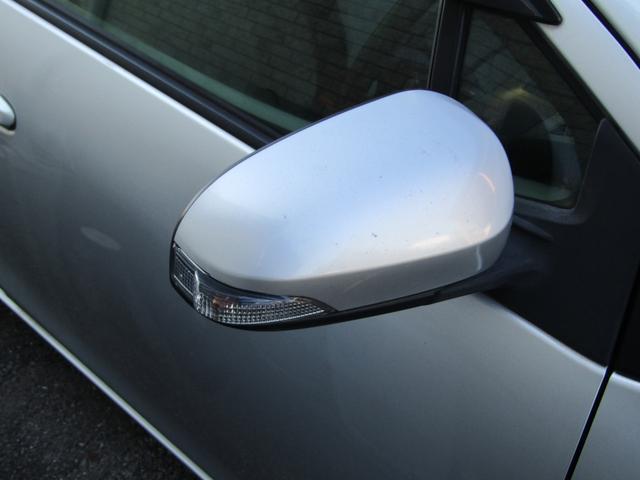 アクア Ｌ　ユーザー買取車　社外アルミ　ＥＴＣ　オートエアコン　キーレスキー　前席パワーウインドウ　後席ＩＳＯＦＩＸシート　電動格納ミラー　５人乗り（14枚目）