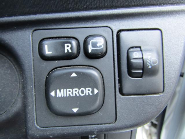 アクア Ｌ　ユーザー買取車　社外アルミ　ＥＴＣ　オートエアコン　キーレスキー　前席パワーウインドウ　後席ＩＳＯＦＩＸシート　電動格納ミラー　５人乗り（26枚目）