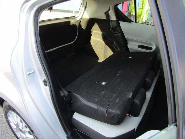 アクア Ｌ　ユーザー買取車　社外アルミ　ＥＴＣ　オートエアコン　キーレスキー　前席パワーウインドウ　後席ＩＳＯＦＩＸシート　電動格納ミラー　５人乗り（31枚目）