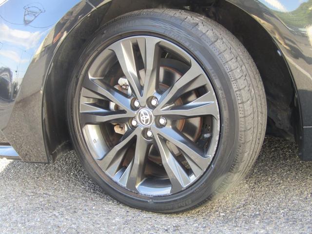 カローラツーリング ダブルバイビー　６速　ターボ　マニュアル車　ディスプレイオーディオ　バックカメラ　レーダークルーズ　トヨタセーフティセンス　衝突軽減システム　電子パーキング　スマートキー　　ハーフレザーシート　ＬＥＤヘッドライト（13枚目）