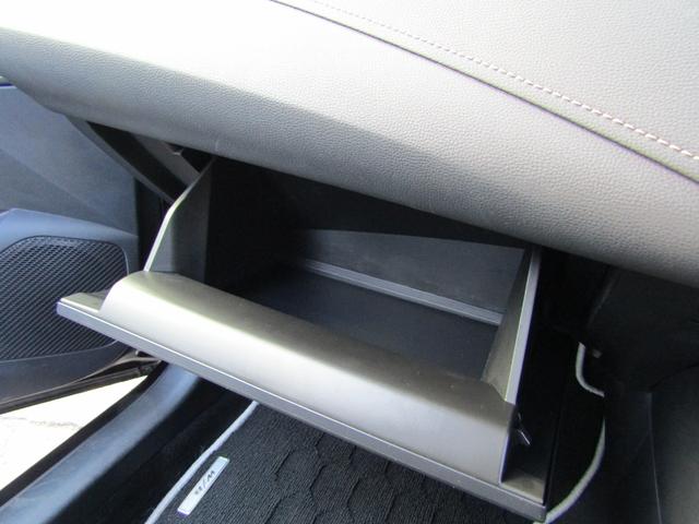 カローラツーリング ダブルバイビー　６速　ターボ　マニュアル車　ディスプレイオーディオ　バックカメラ　レーダークルーズ　トヨタセーフティセンス　衝突軽減システム　電子パーキング　スマートキー　　ハーフレザーシート　ＬＥＤヘッドライト（32枚目）