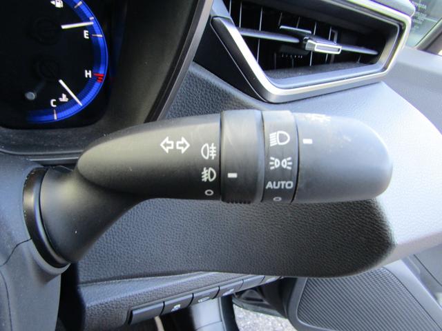 カローラツーリング ダブルバイビー　６速　ターボ　マニュアル車　ディスプレイオーディオ　バックカメラ　レーダークルーズ　トヨタセーフティセンス　衝突軽減システム　電子パーキング　スマートキー　　ハーフレザーシート　ＬＥＤヘッドライト（45枚目）