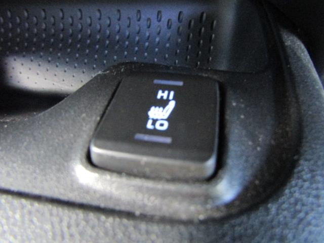 カローラツーリング ダブルバイビー　６速　ターボ　マニュアル車　ディスプレイオーディオ　バックカメラ　レーダークルーズ　トヨタセーフティセンス　衝突軽減システム　電子パーキング　スマートキー　　ハーフレザーシート　ＬＥＤヘッドライト（47枚目）