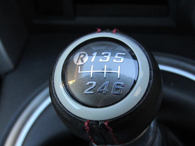 86 GT 6速 マニュアル フルエアロ フジツボマフラー 大型ウイング バックカメラ Bluetooth対応 純正ナビ 地デジ視聴 CD再生 ETC スマキー プッシュスタート ドラレコ HIDヘッドライト(35枚目)