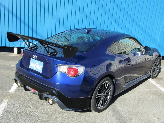 86 GT 6速 マニュアル フルエアロ フジツボマフラー 大型ウイング バックカメラ Bluetooth対応 純正ナビ 地デジ視聴 CD再生 ETC スマキー プッシュスタート ドラレコ HIDヘッドライト(55枚目)