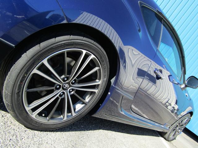 86 GT 6速 マニュアル フルエアロ フジツボマフラー 大型ウイング バックカメラ Bluetooth対応 純正ナビ 地デジ視聴 CD再生 ETC スマキー プッシュスタート ドラレコ HIDヘッドライト(62枚目)