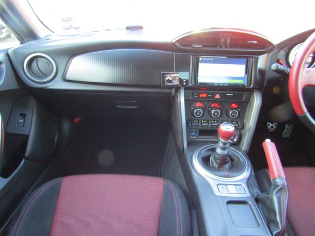 86 GT 6速 マニュアル フジツボマフラー HKSエアクリ バックカメラ Bluetooth対応 カロッツェリアナビ ETC フルセグ視聴 CD/DVD再生(22枚目)