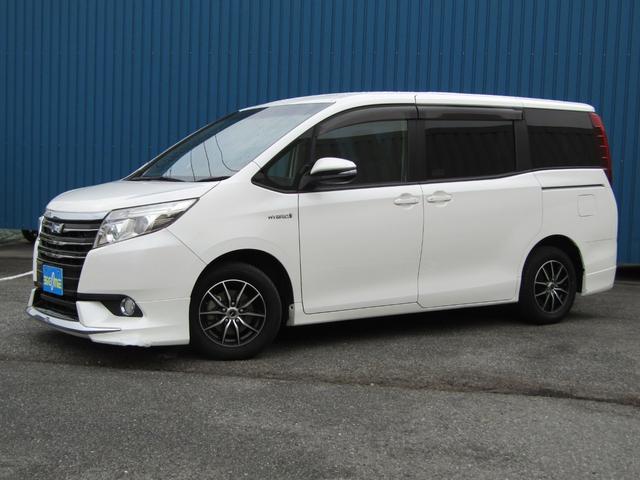 ノア ハイブリッドＧ　ユーザー買取車　パワスラ　フリップダウンモニター　Ｂｌｕｅｔｏｏｔｈ対応　純正ナビ　ＣＤ・ＤＶＤ　フルセグ視聴　モデリスタエアロ　シートヒーター　ビルトインＥＴＣ　社外ＡＷ　プッシュスタート　スマキー（13枚目）