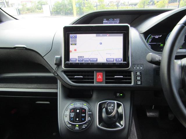 ノア ハイブリッドＧ　ユーザー買取車　パワスラ　フリップダウンモニター　Ｂｌｕｅｔｏｏｔｈ対応　純正ナビ　ＣＤ・ＤＶＤ　フルセグ視聴　モデリスタエアロ　シートヒーター　ビルトインＥＴＣ　社外ＡＷ　プッシュスタート　スマキー（26枚目）