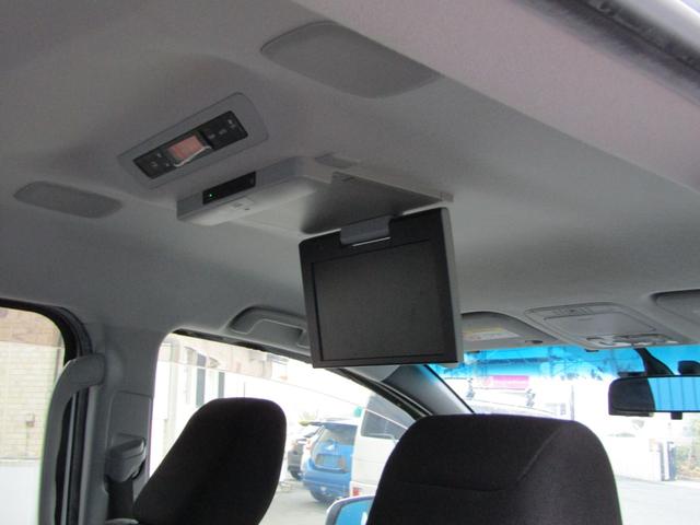 ノア ハイブリッドＧ　ユーザー買取車　パワスラ　フリップダウンモニター　Ｂｌｕｅｔｏｏｔｈ対応　純正ナビ　ＣＤ・ＤＶＤ　フルセグ視聴　モデリスタエアロ　シートヒーター　ビルトインＥＴＣ　社外ＡＷ　プッシュスタート　スマキー（48枚目）