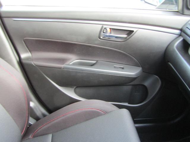 スイフトスポーツ ベースグレード ZC32最終型 6速 マニュアル車 エンケイ純正アルミホイール HIDヘッドライト ストラーダLS710一体型純正ナビ Bluetoothオーディオもちろん対応 ETC ドライブレコーダー(33枚目)