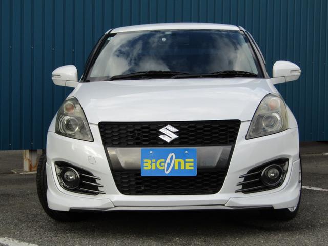 スイフトスポーツ ベースグレード 6速 マニュアル GReddyマフラー 社外エアロ モンスターアルミペダル バックカメラ ストラーダナビ Bluetooth対応 ビルトインETC HIDヘッドライト オートライト フルセグ視聴(9枚目)