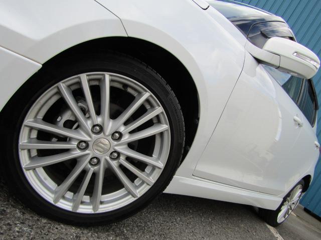 スイフトスポーツ ベースグレード 6速 マニュアル GReddyマフラー 社外エアロ モンスターアルミペダル バックカメラ ストラーダナビ Bluetooth対応 ビルトインETC HIDヘッドライト オートライト フルセグ視聴(14枚目)