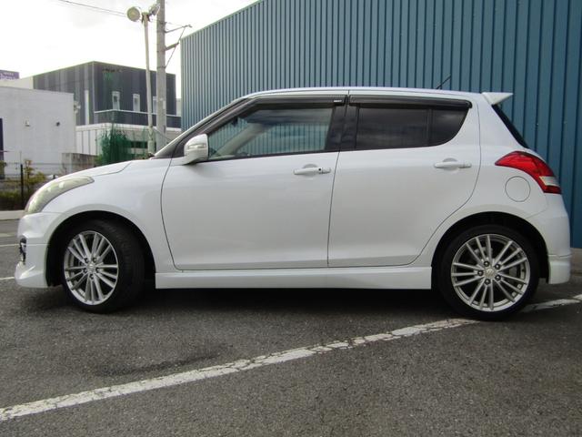 スイフトスポーツ ベースグレード 6速 マニュアル GReddyマフラー 社外エアロ モンスターアルミペダル バックカメラ ストラーダナビ Bluetooth対応 ビルトインETC HIDヘッドライト オートライト フルセグ視聴(16枚目)