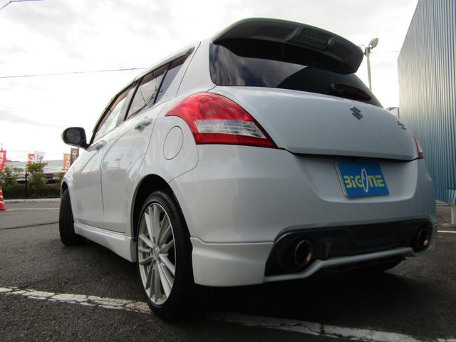 スイフトスポーツ ベースグレード 6速 マニュアル GReddyマフラー 社外エアロ モンスターアルミペダル バックカメラ ストラーダナビ Bluetooth対応 ビルトインETC HIDヘッドライト オートライト フルセグ視聴(18枚目)