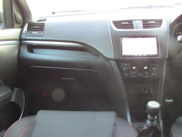 スイフトスポーツ ベースグレード 6速 マニュアル GReddyマフラー 社外エアロ モンスターアルミペダル バックカメラ ストラーダナビ Bluetooth対応 ビルトインETC HIDヘッドライト オートライト フルセグ視聴(22枚目)