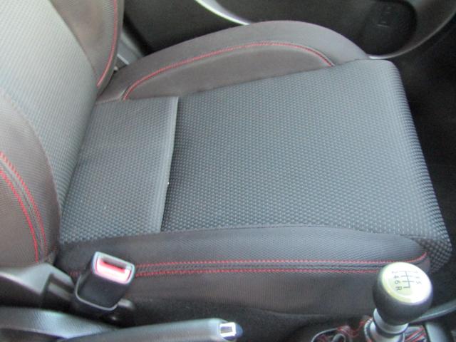 スイフトスポーツ ベースグレード 6速 マニュアル GReddyマフラー 社外エアロ モンスターアルミペダル バックカメラ ストラーダナビ Bluetooth対応 ビルトインETC HIDヘッドライト オートライト フルセグ視聴(29枚目)