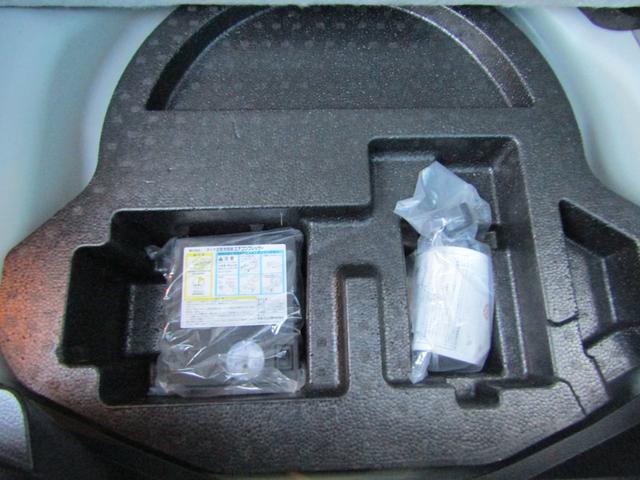 スイフトスポーツ ベースグレード 6速 マニュアル GReddyマフラー 社外エアロ モンスターアルミペダル バックカメラ ストラーダナビ Bluetooth対応 ビルトインETC HIDヘッドライト オートライト フルセグ視聴(54枚目)