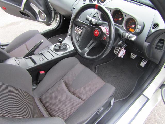 フェアレディZ バージョンS 6速 マニュアル車 ウェーバースポーツフルエアロ タナベ車高調 フジツボマフラー ニスモキャタライザー BBS18インチ ブレンボブレーキ クイックリリース BLAMスピーカー アゼストDRZ9255(22枚目)